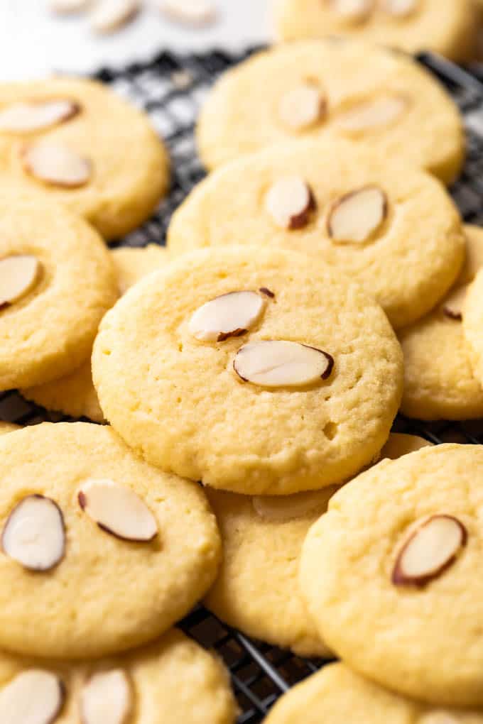 Almond Cookies are  buttery, soft and chewy these cookies are made with almond flour, almond extract, and topped with slices of toasted almond!