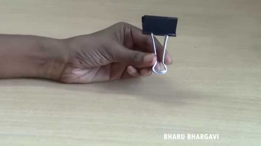 Make Mobile Stand With Binder Clip in Seconds by Awesome Ideas (5 years ago)