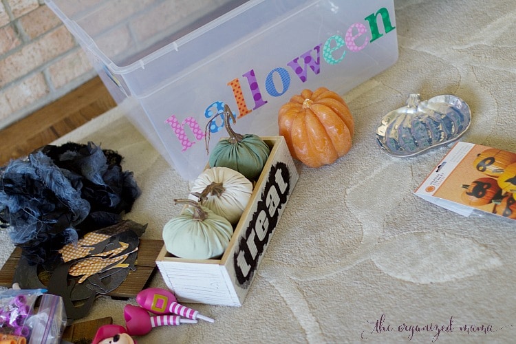 15 Ways To Store Decorations