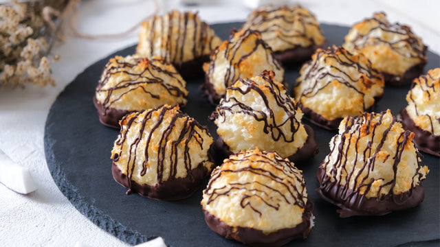 What’s The Difference: Macaron vs. Macaroon